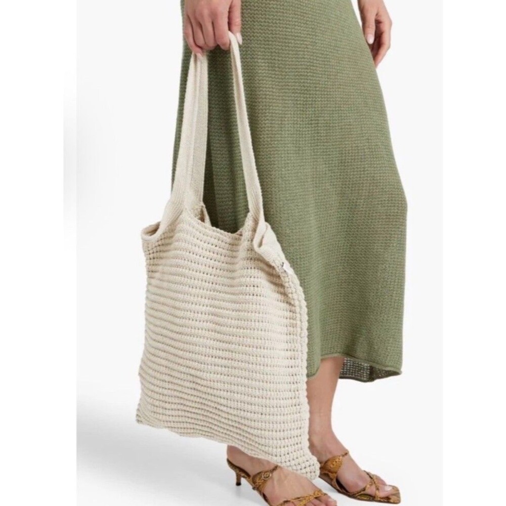 ·Onia· Beige Linen Knit Solid Tote Bag with Shoulder Strap